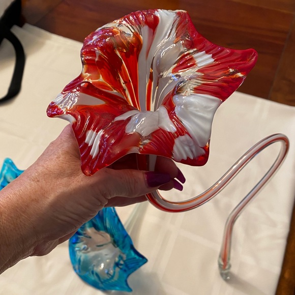 Beautiful Handblown Glass Flowers - Picture 6 of 6